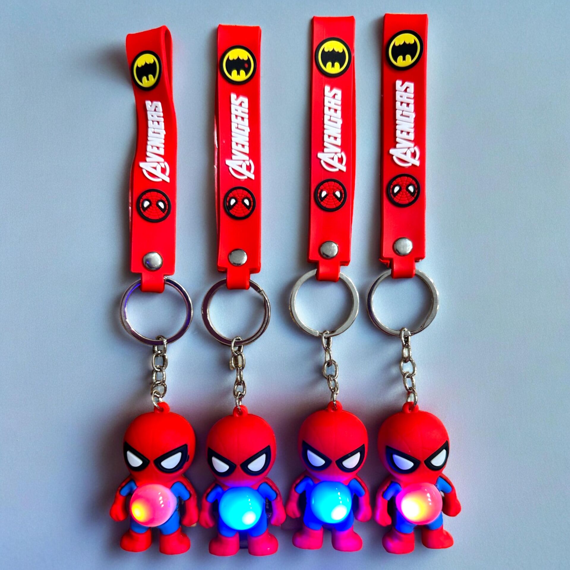 Toptan Işıklı Spider-Man Temalı Anahtarlık